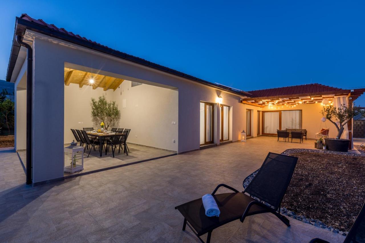 Villa Mamma Mia Kaštela Esterno foto