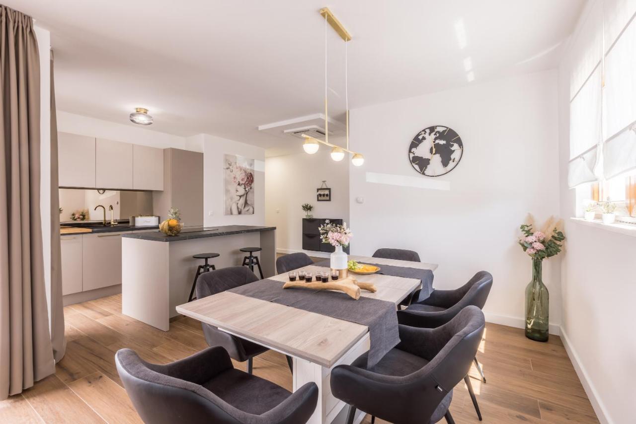 Villa Mamma Mia Kaštela Esterno foto